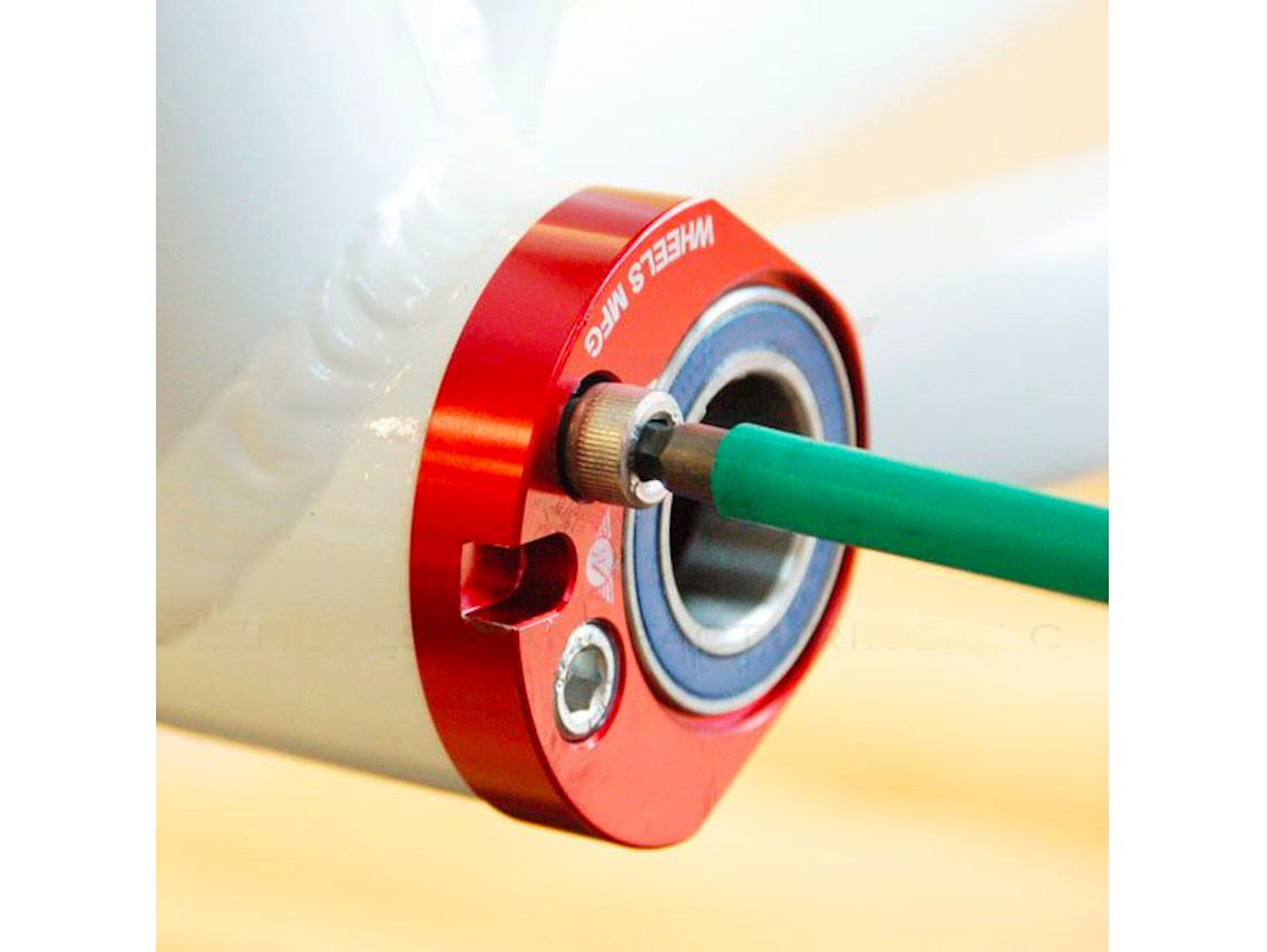 Wheels MFG BB30 Eccentric Bottom Bracket for 24mm Shimano Cranks - 2 Wheels MFG BB30 Eccentric Bottom Bracket for 24mm Shimano Cranks - - Image 2